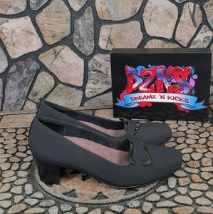 Clarks Everyday Levee Delta Black, Size 6.5 Med.